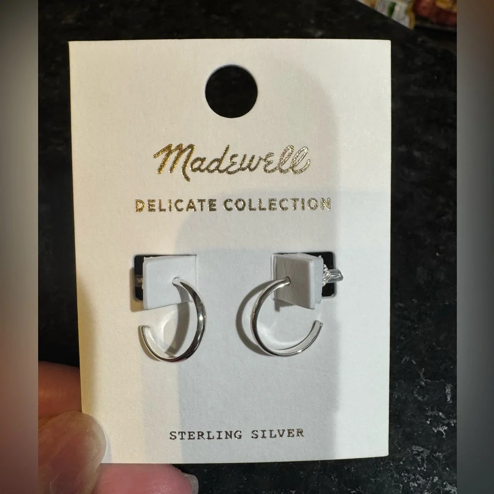 Madewell Delicate Collection Demi-Fine Small Hoop Earrings